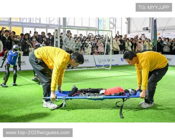 乌拉圭与佛得角比赛结束后现场采访：教练员和球员分享赛场感受与未来展望